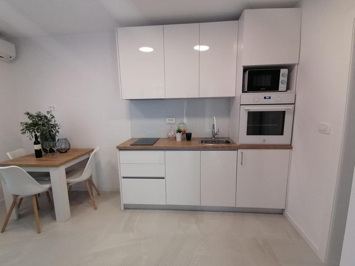 Apartmani Zoric Vodice Camera foto
