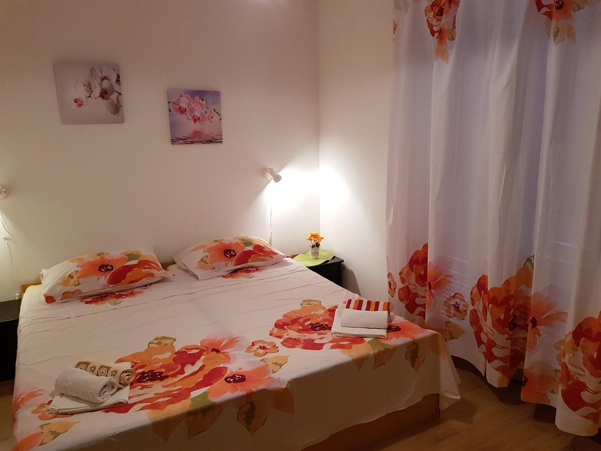 Apartmani Zoric Vodice Esterno foto