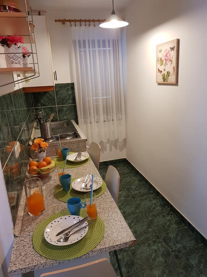Apartmani Zoric Vodice Esterno foto