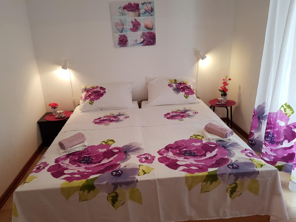 Apartmani Zoric Vodice Esterno foto